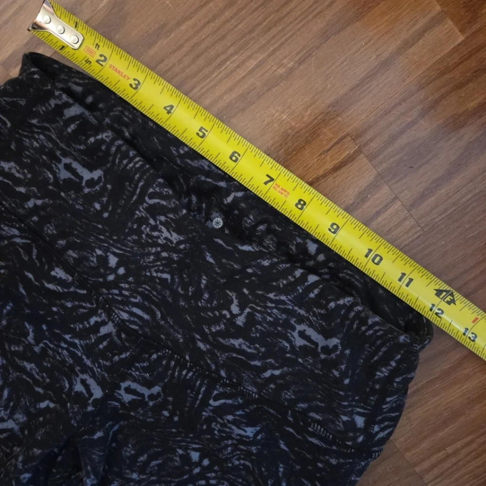 Athleta Leggings‎ Xs Black An Blue Animal Print
